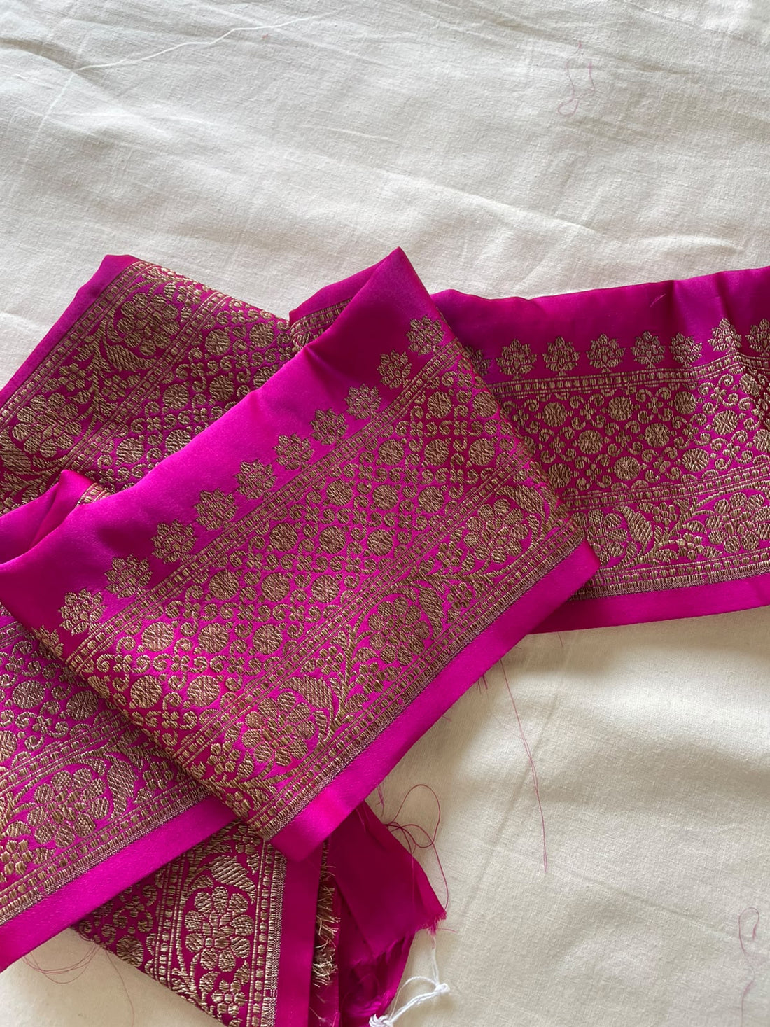 Pink Satin Banarasi Border 10 Inch