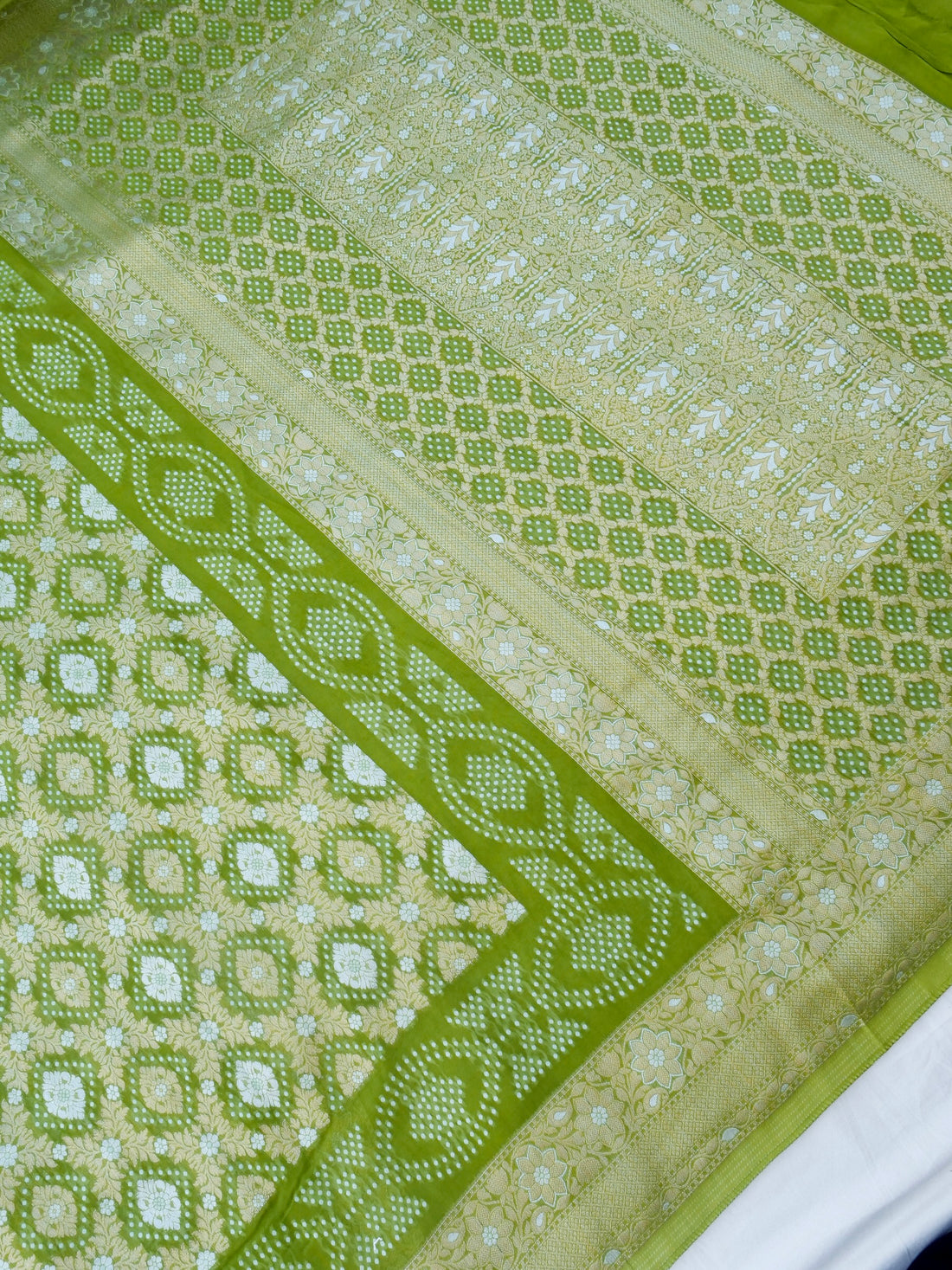Green Bandhani Georgette Silk Banarasi Saree