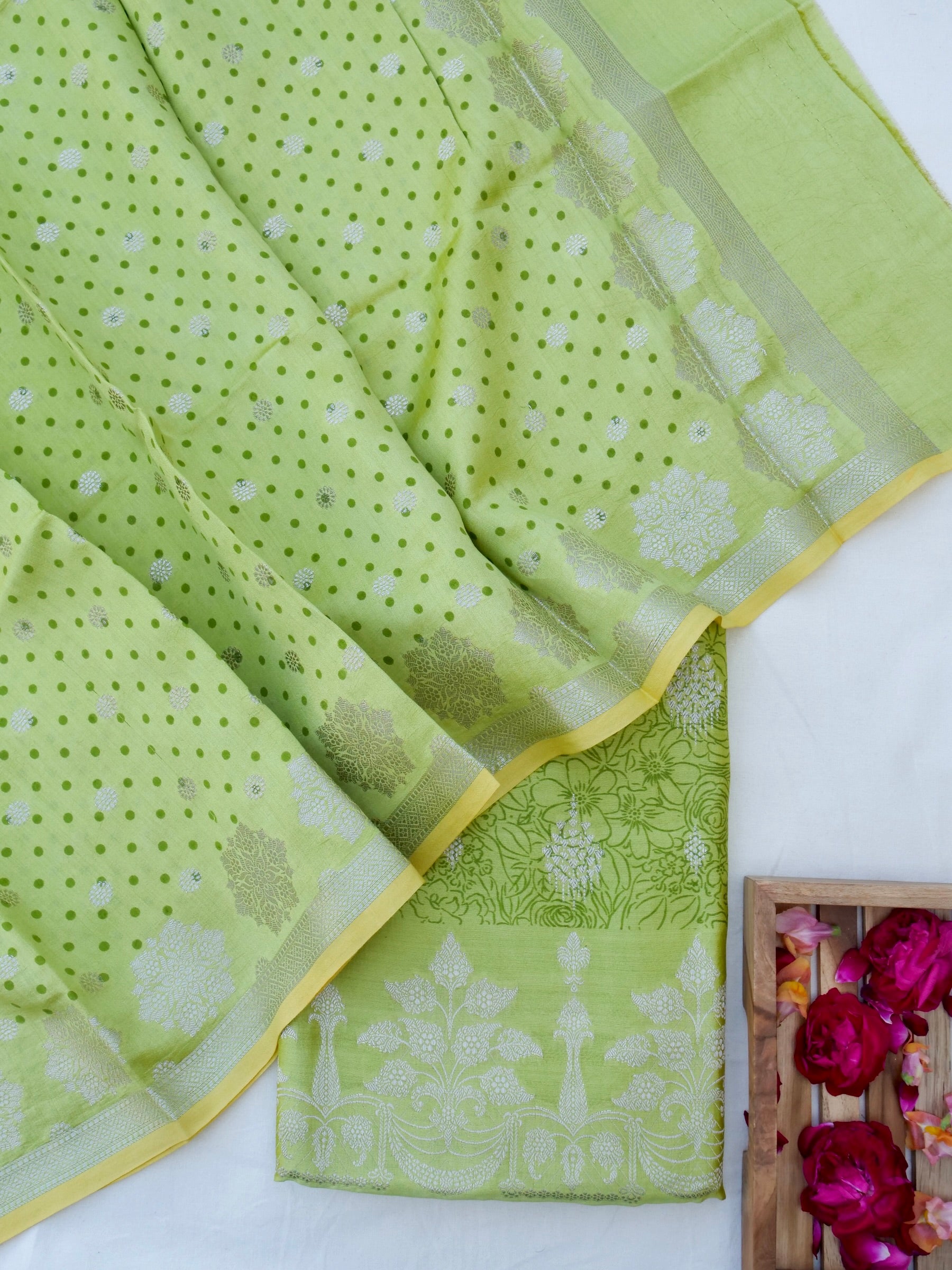Green Chiniya Silk Printed Unstitched Banarasi Suit Set