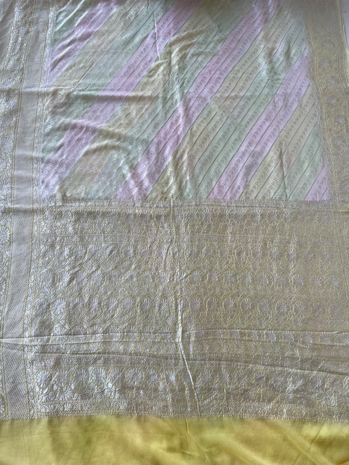 Rangkaat Handwoven Pure Georgette Silk Banarasi Saree