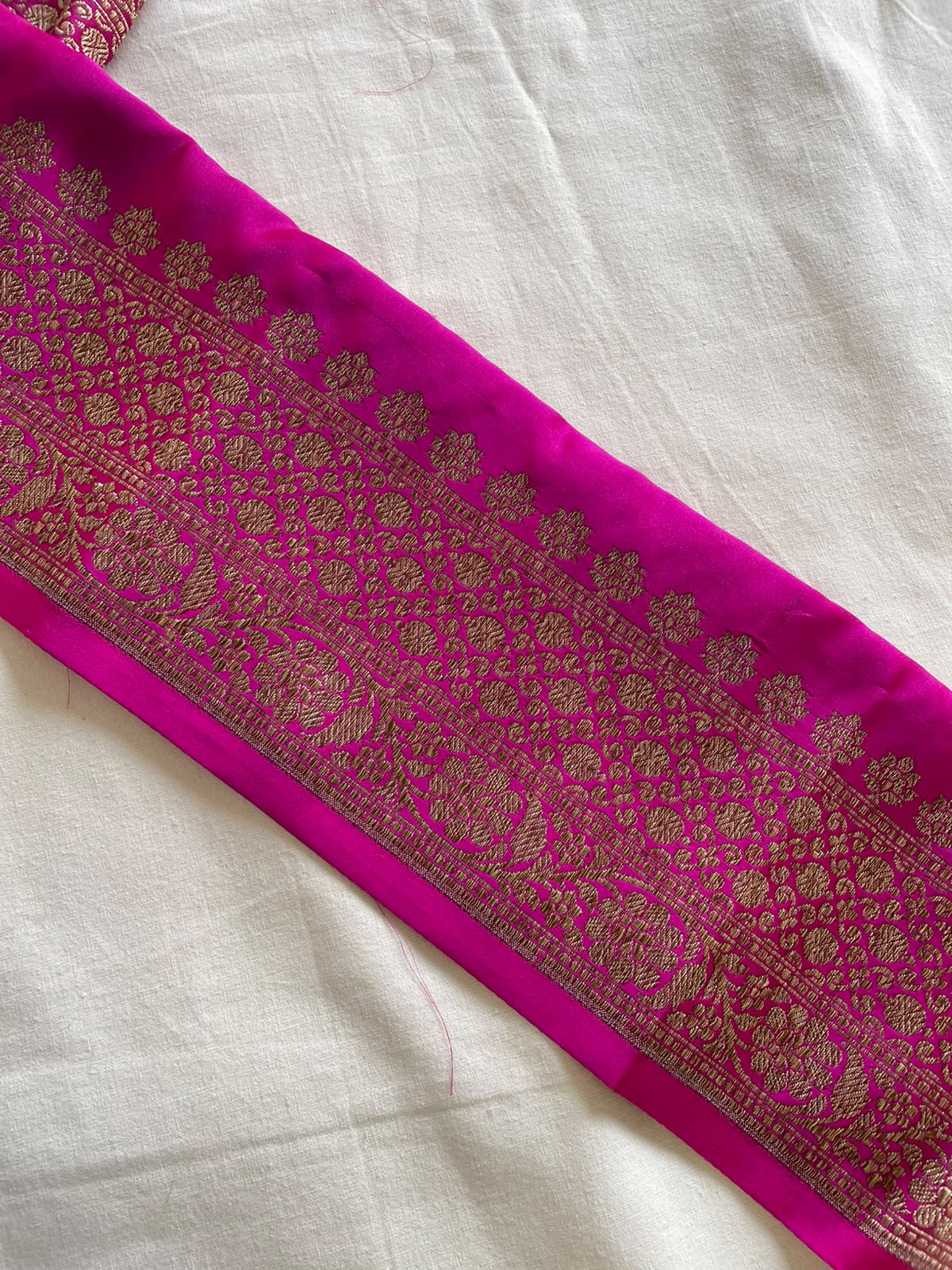 Pink Satin Banarasi Border 10 Inch