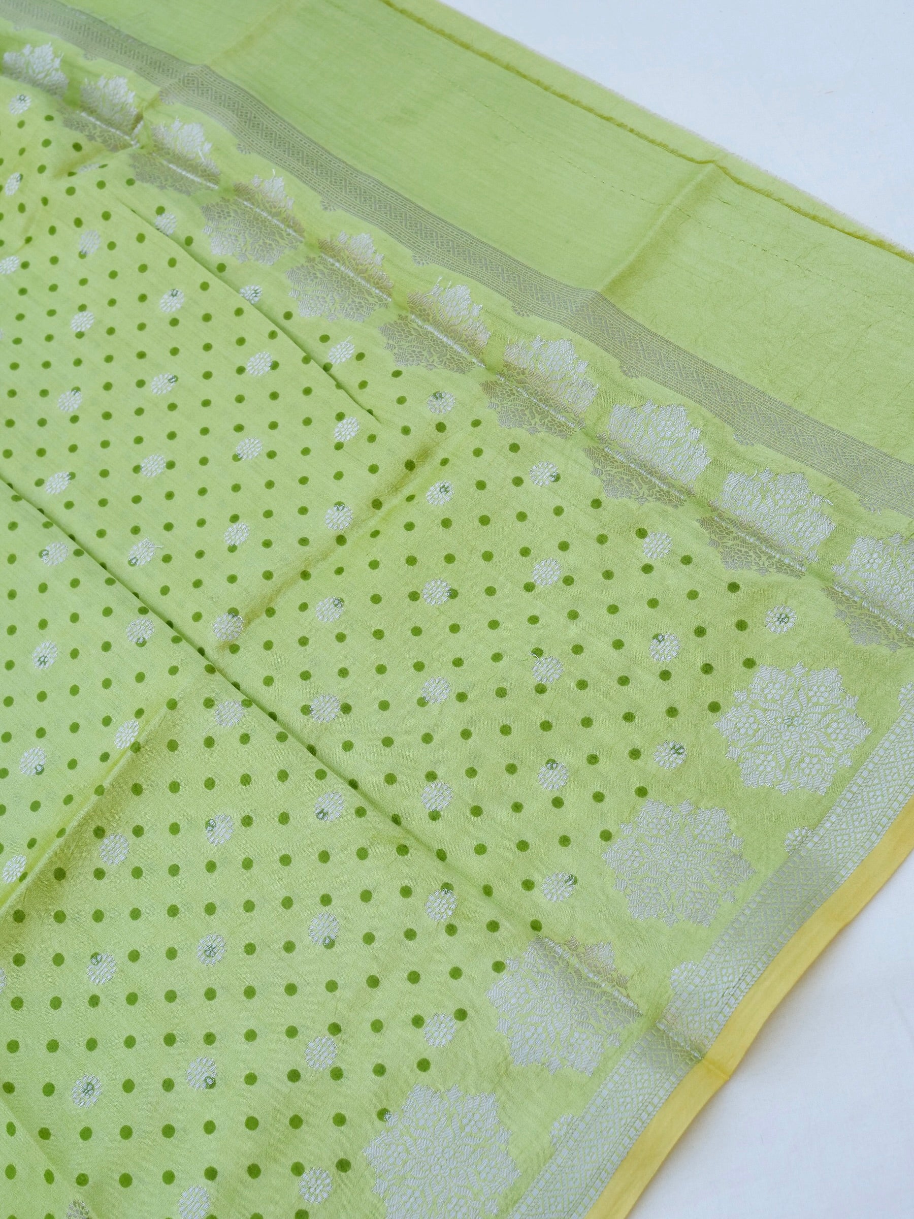 Green Chiniya Silk Printed Unstitched Banarasi Suit Set