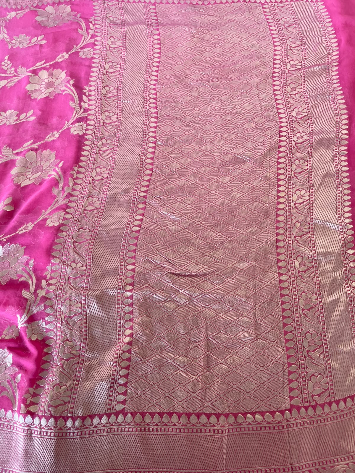 Pink Handwoven Pure Georgette Silk Jangla Banarasi Saree