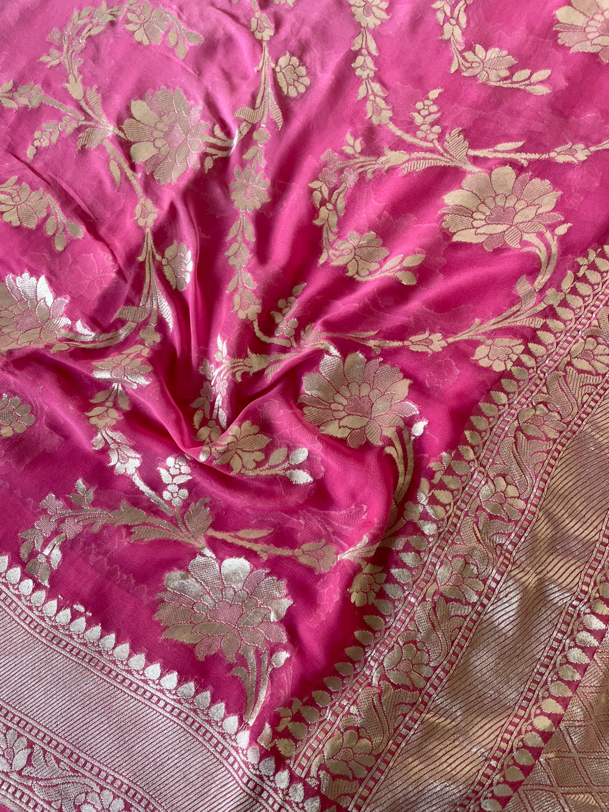Pink Handwoven Pure Georgette Silk Jangla Banarasi Saree