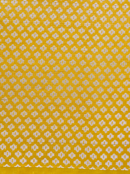 Yellow Chiniya Silk Blended Buti Banarasi saree