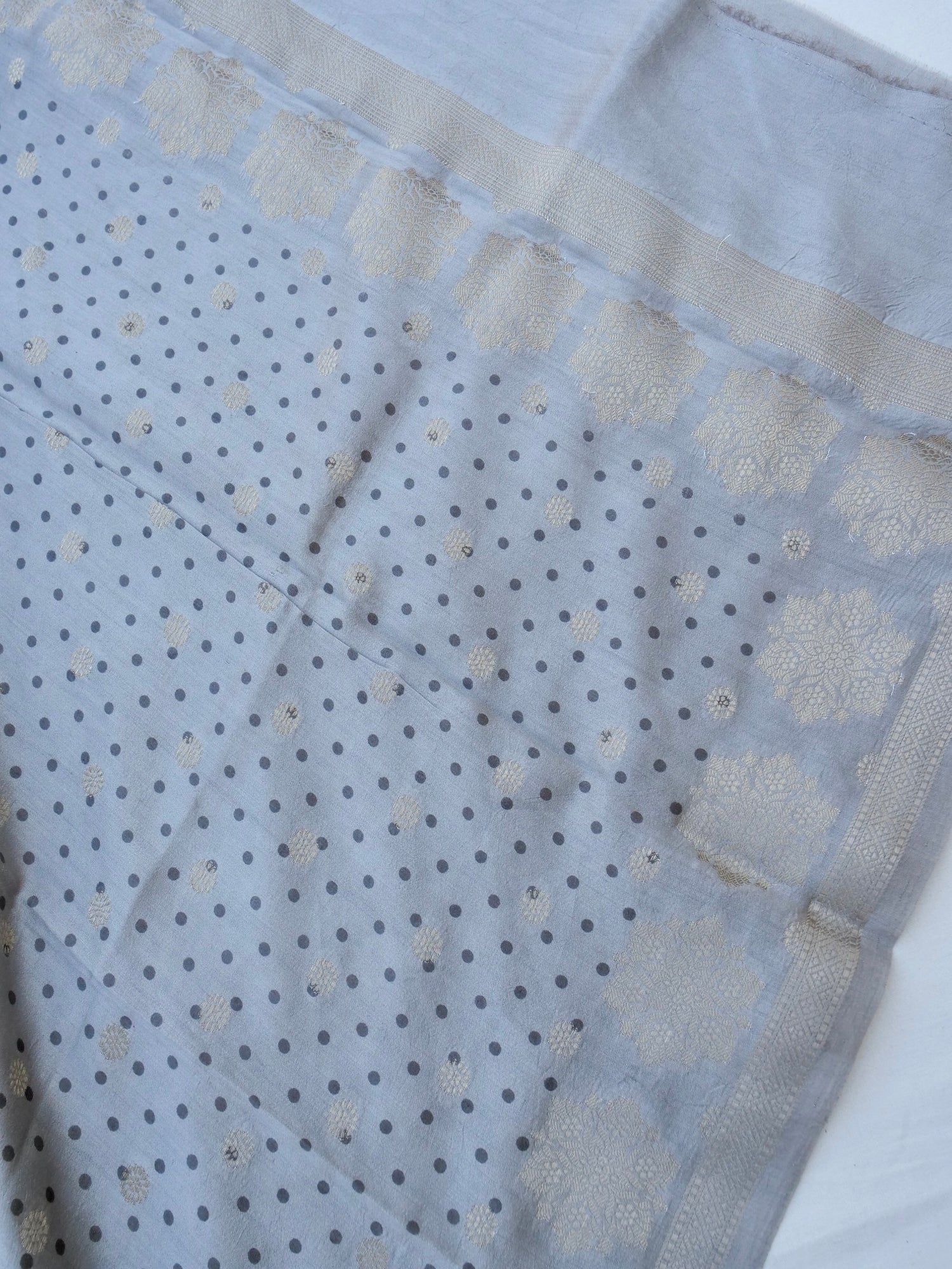 Gray Chiniya Silk Printed Unstitched Banarasi Suit Set