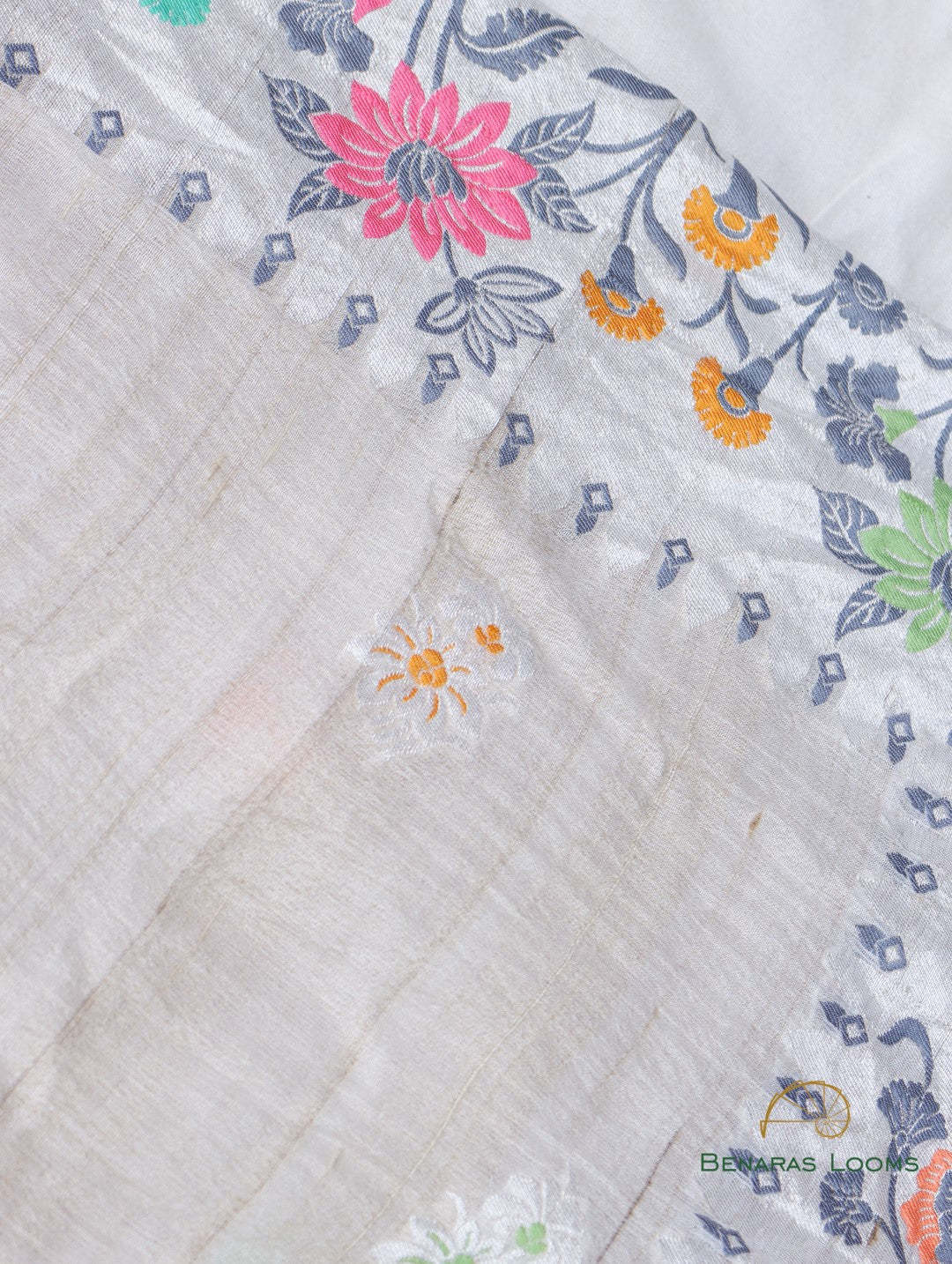 Cream Handloom Tussar Georgette Banarasi Saree