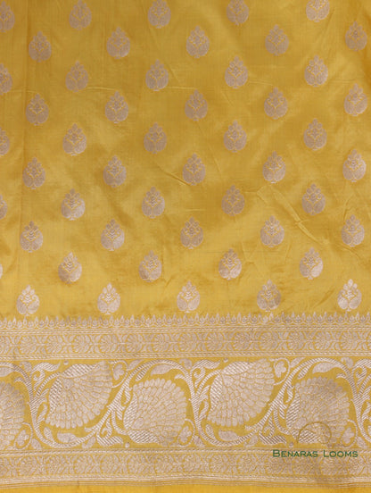 Kanika Yellow Handwoven Pure Silk Banarasi Rangkaat Lehenga