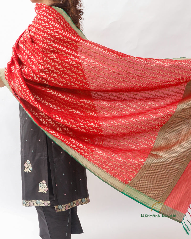Red Handwoven Pure Kataan Silk Banarasi Dupatta